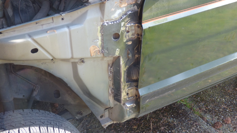 Illustration for article titled Fixing an XJ door hinge